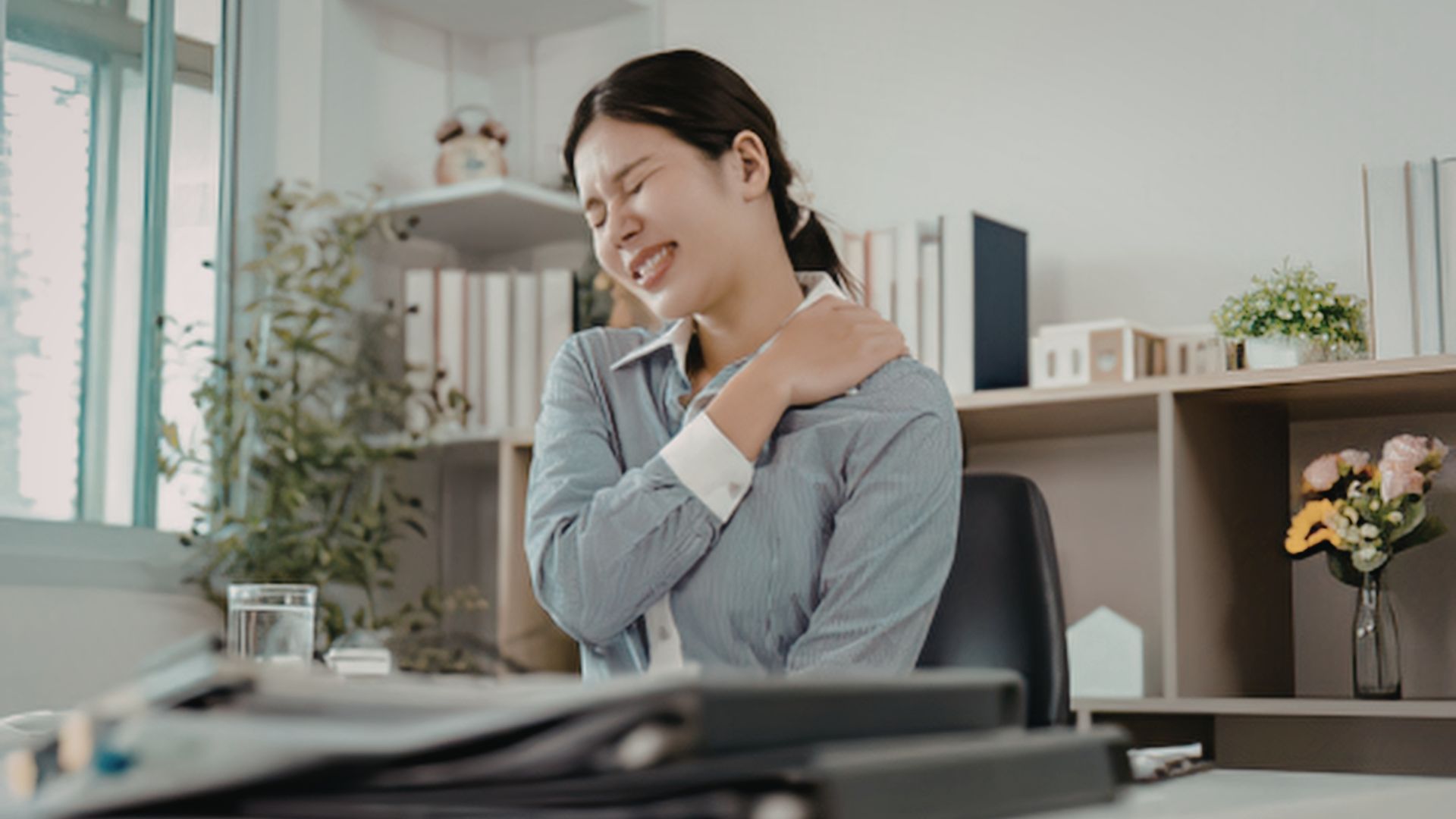 desk yoga for spine and posture
